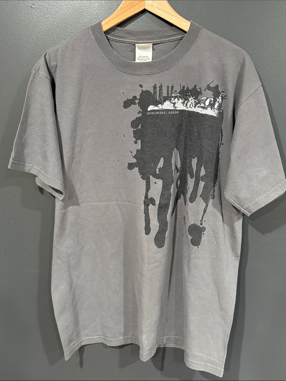 Pearl Jam 2006 Gray Graphic Short-Sleeve Tee